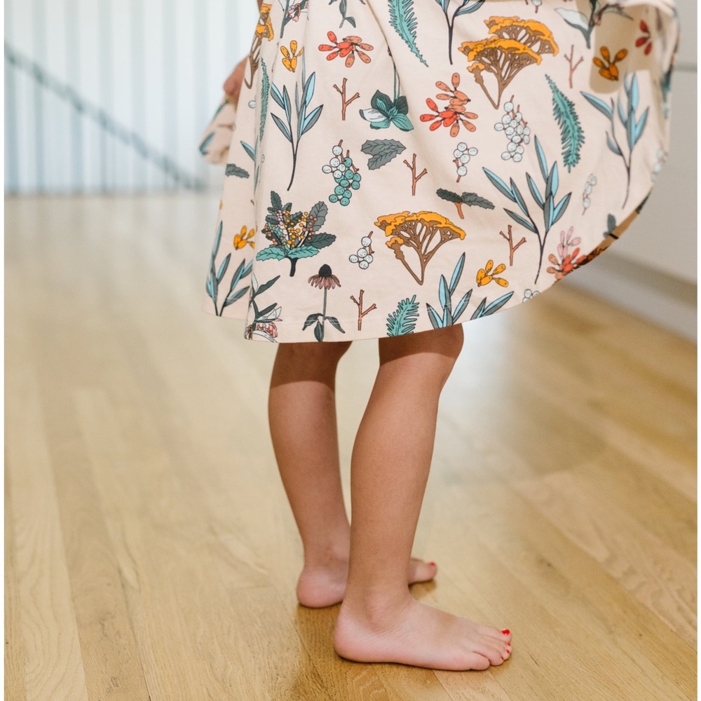 Alice + Ames Girls' Floral Cream Short-Sleeve Twirl Dress - Picture 4 of 7